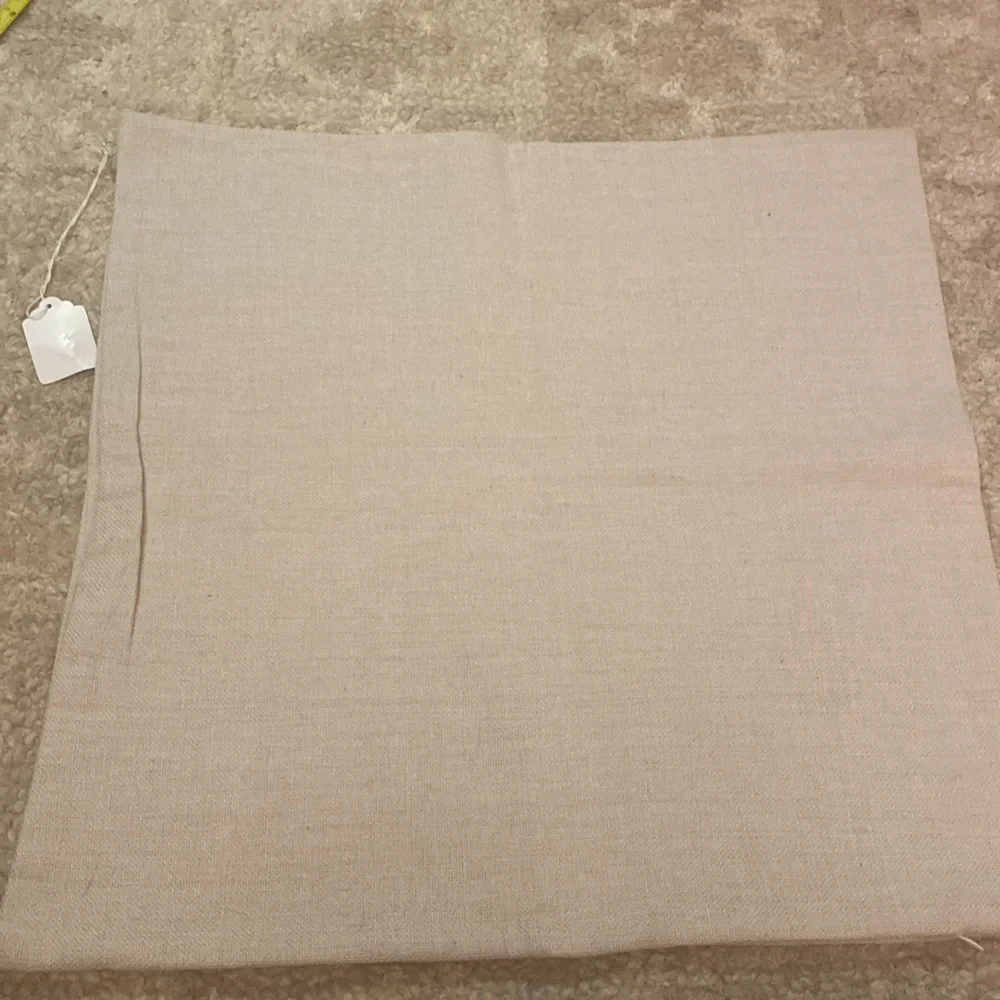 Pineapple Pillow cover NWT